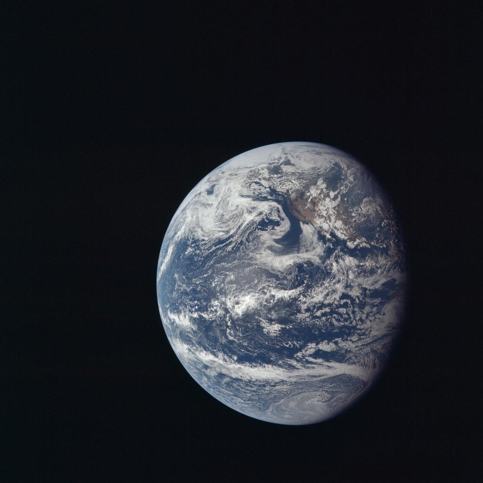 Earthrise, Apollo 11.jpg