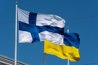 Finland_and_Ukraine_flags_20220613.jpeg