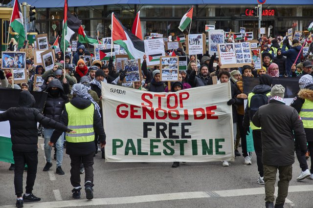 Stop_the_Genocide_Now!_Save_the_Children_of_Gaza!_Demonstration_(53291541447).jpeg