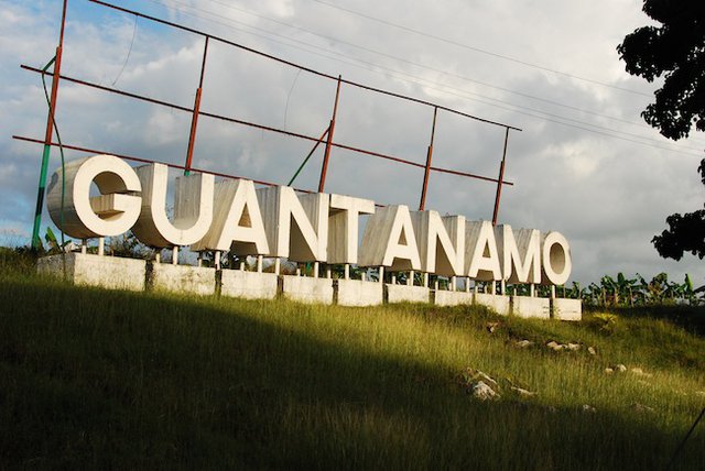 Guantanamosign.jpg.jpe
