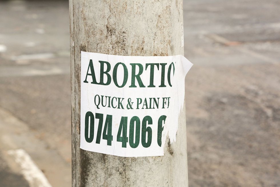 1200px-Abortion_Quick_&_Pain_Free_sign,_Joe_Slovo_Park,_Cape_Town,_South_Africa-3869.jpg.jpe