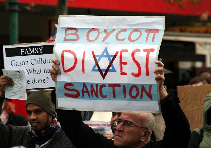 800px-Israel_-_Boycott,_divest,_sanction.jpg